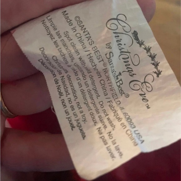 SOLD Vintage Christmas tree skirt 58 inches - Picture 4 of 8